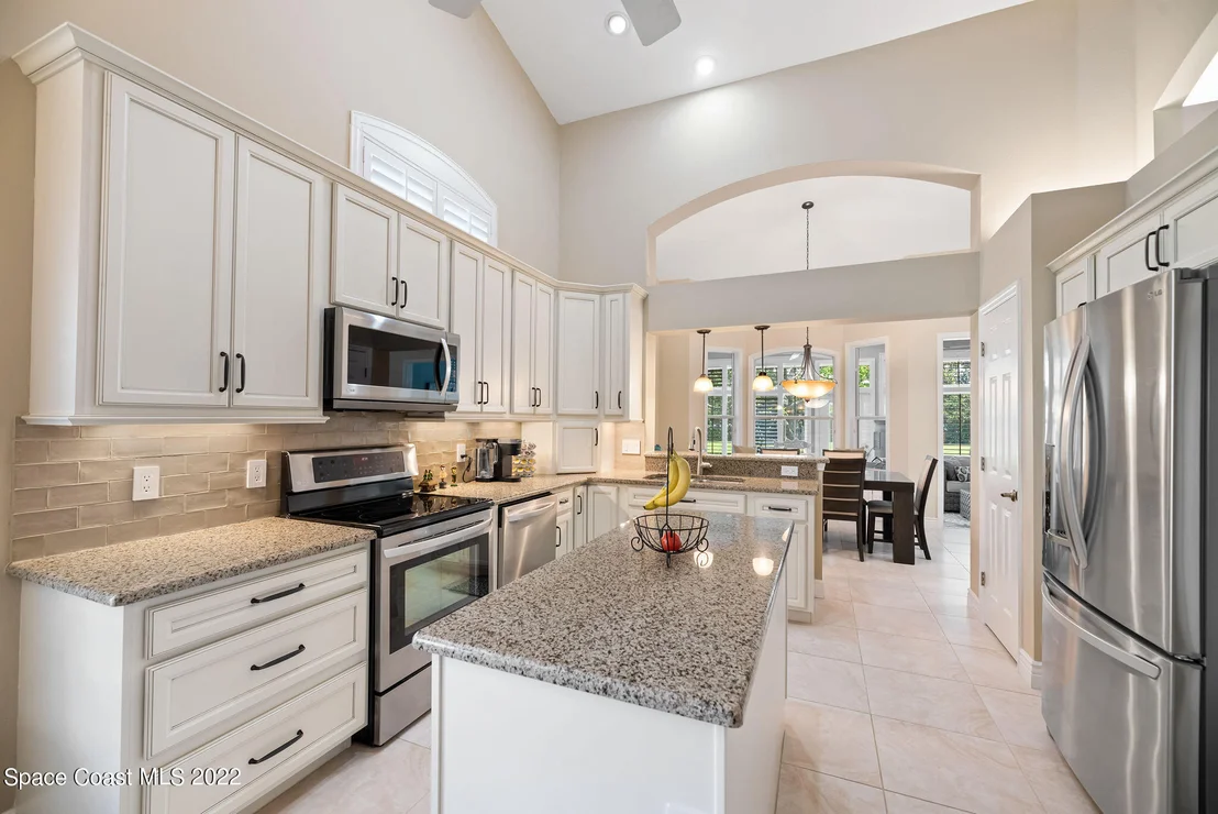 Photo of 557 Willis Way
