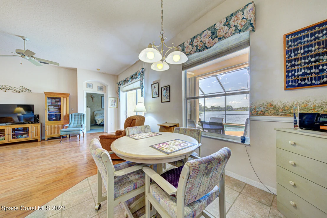 Photo of 5948 Newbury Circle