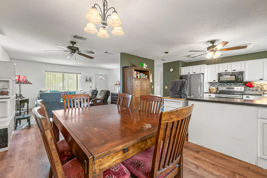Photo of 1313 Ethel Circle NE