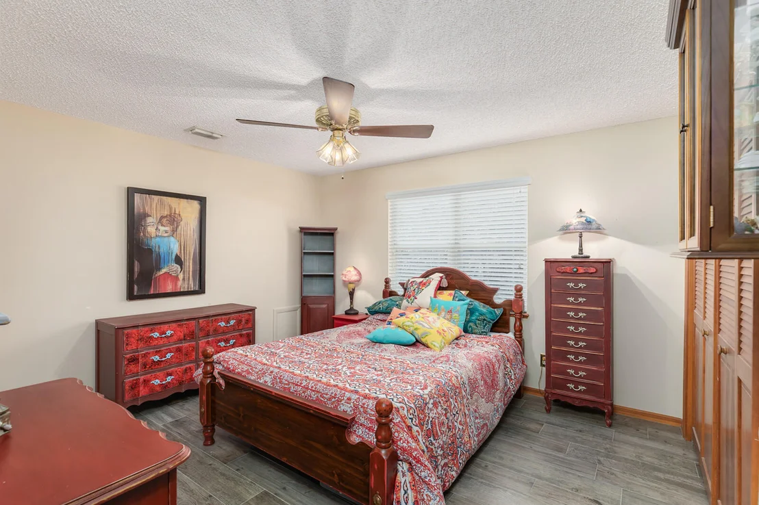 Photo of 654 Hummingbird Drive
