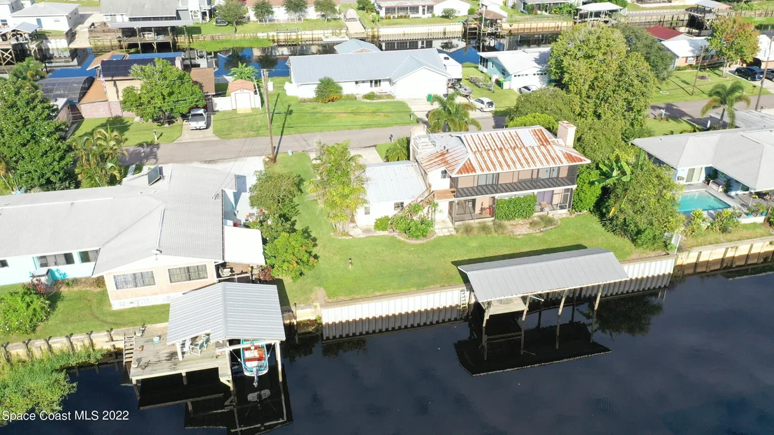 Photo of 825 Heron