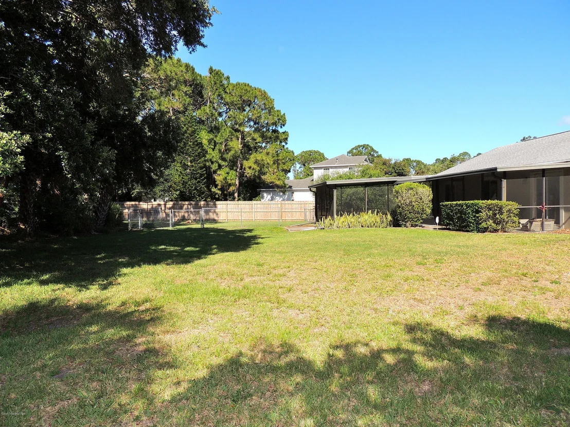 Photo of 1801 Laurel Oak Drive N