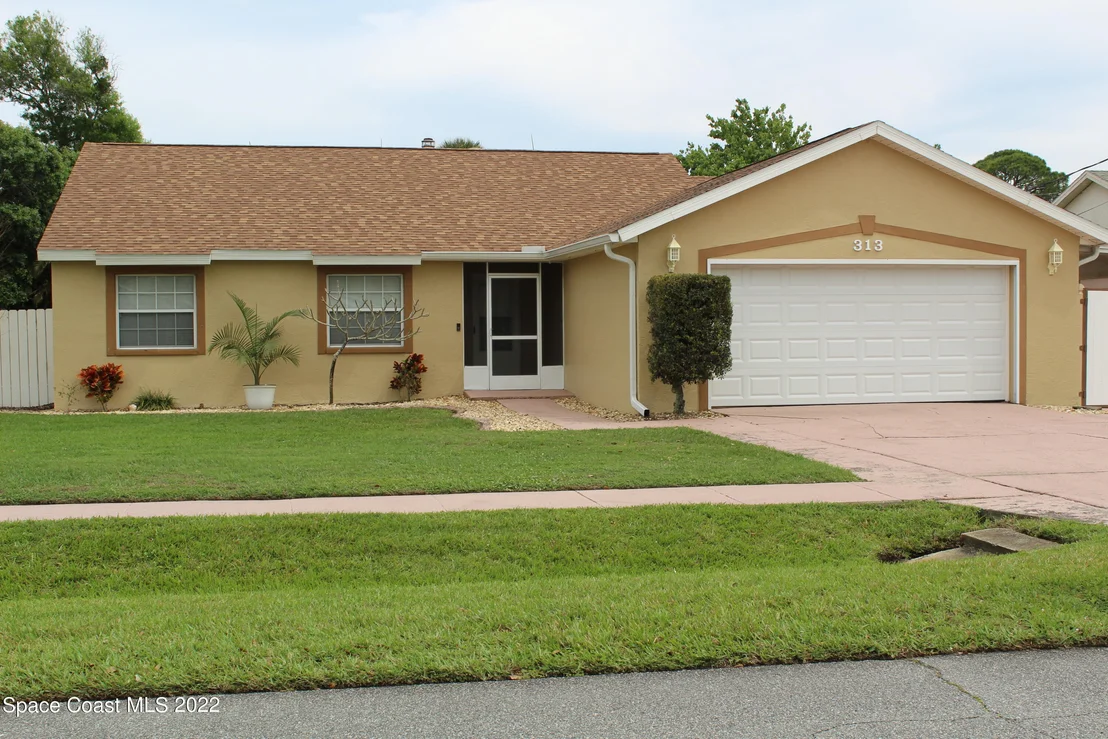 Photo of 313 Woods Lake Drive