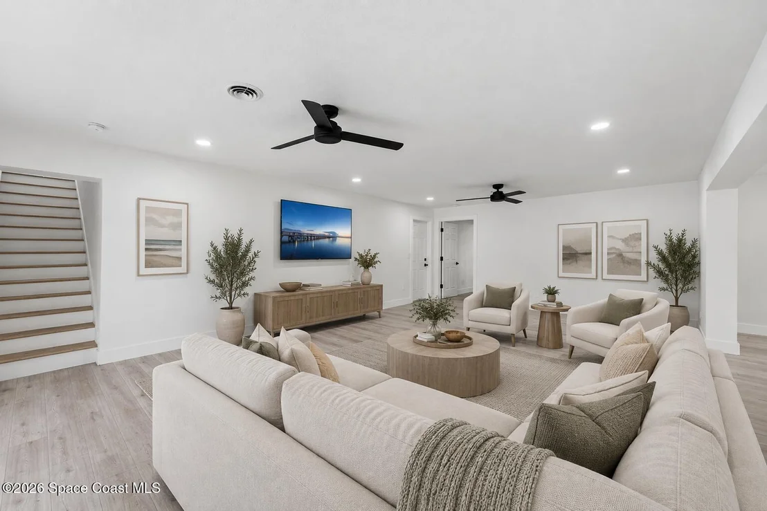 Photo of 470 Seabreeze Drive