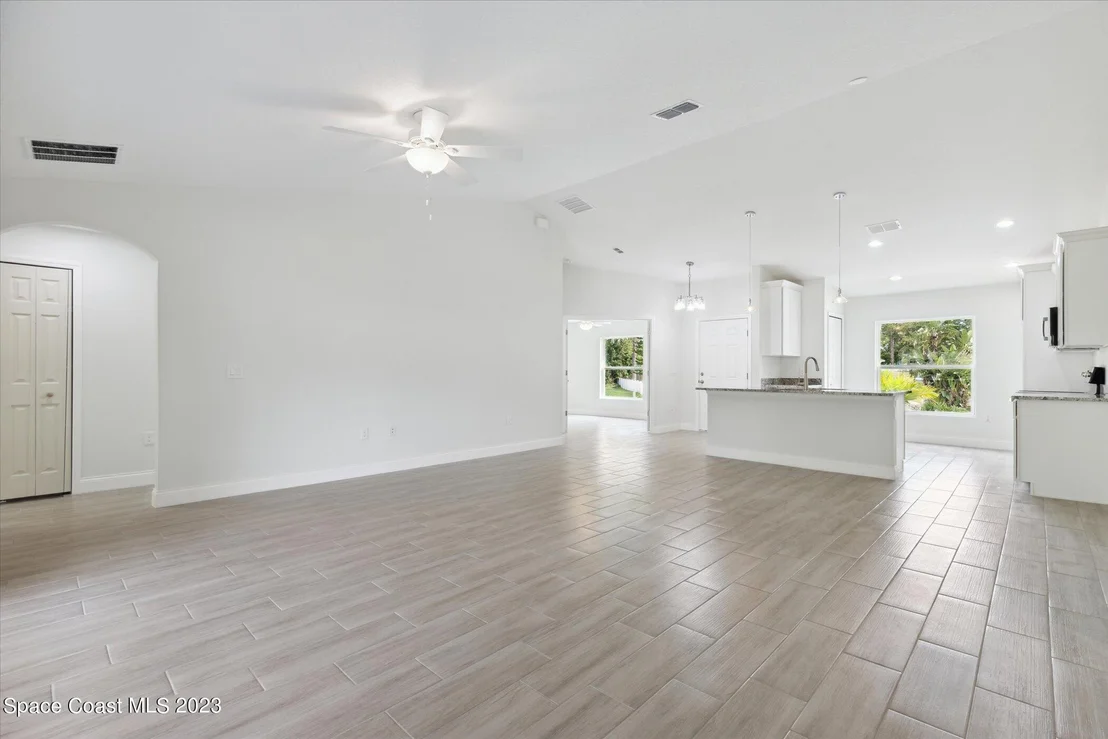 Photo of 1908 Warton Avenue SE