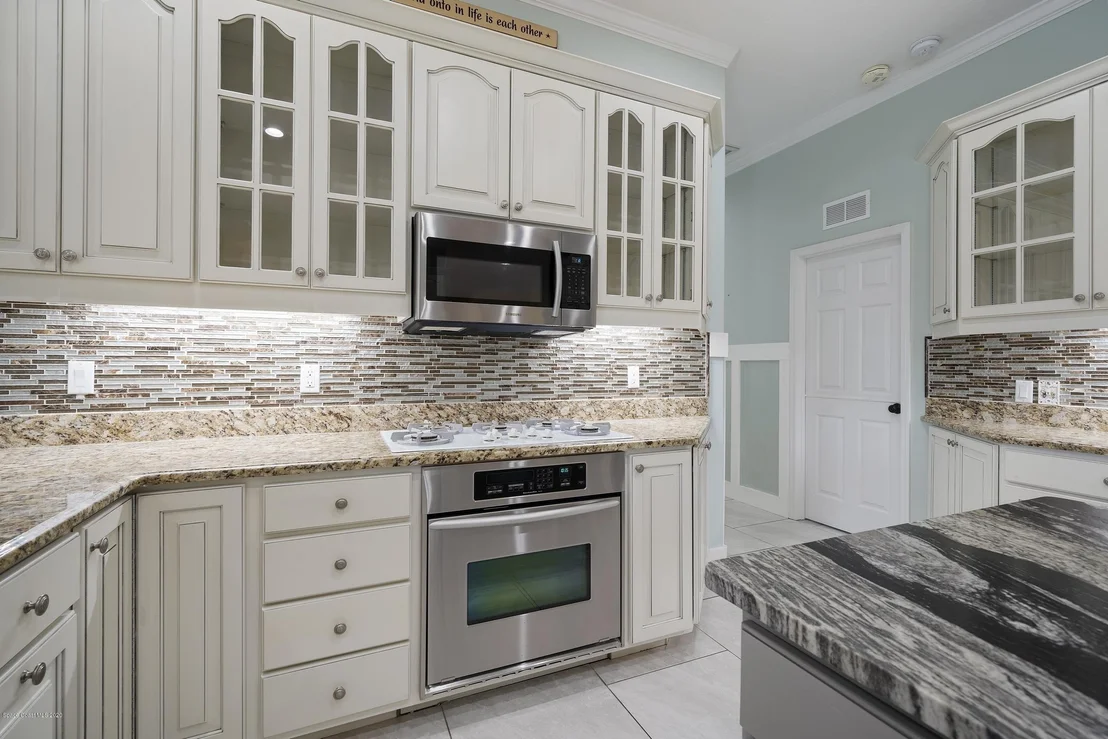 Photo of 991 Stratford Place