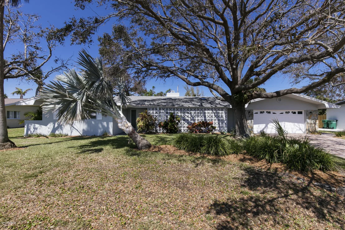 Photo of 596 Oak Ridge Drive