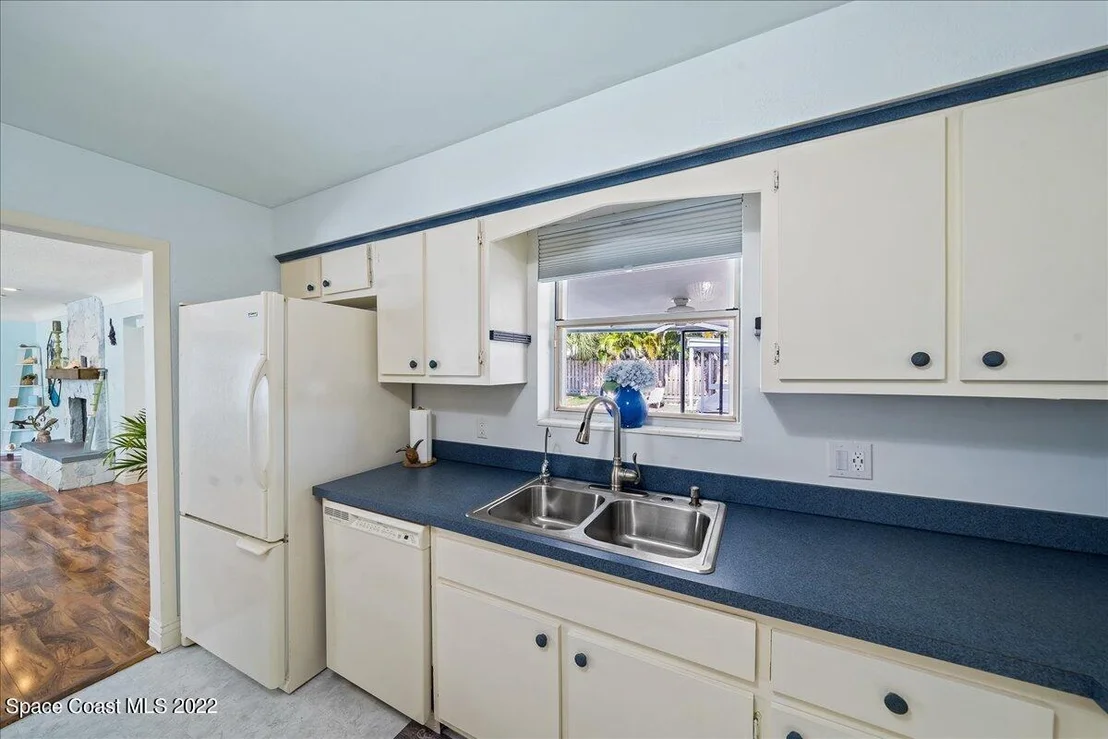 Photo of 2245 Abalone Avenue E