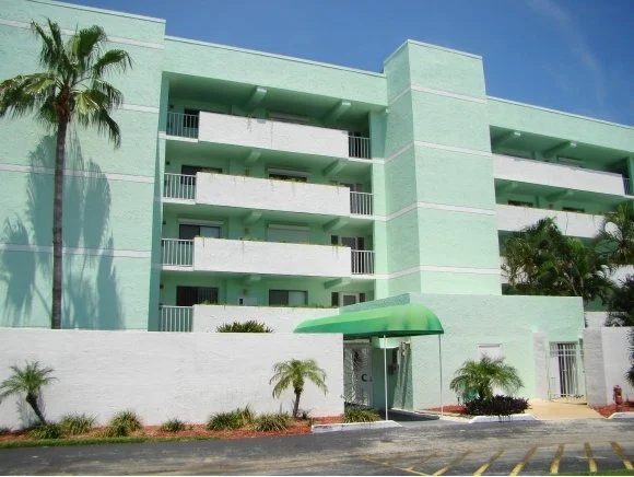 Photo of Unit 1102 at 1700 Commodore