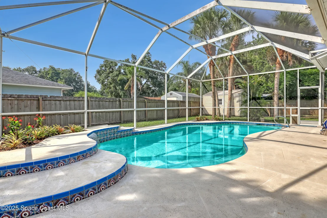 Photo of 6135 Balboa Street