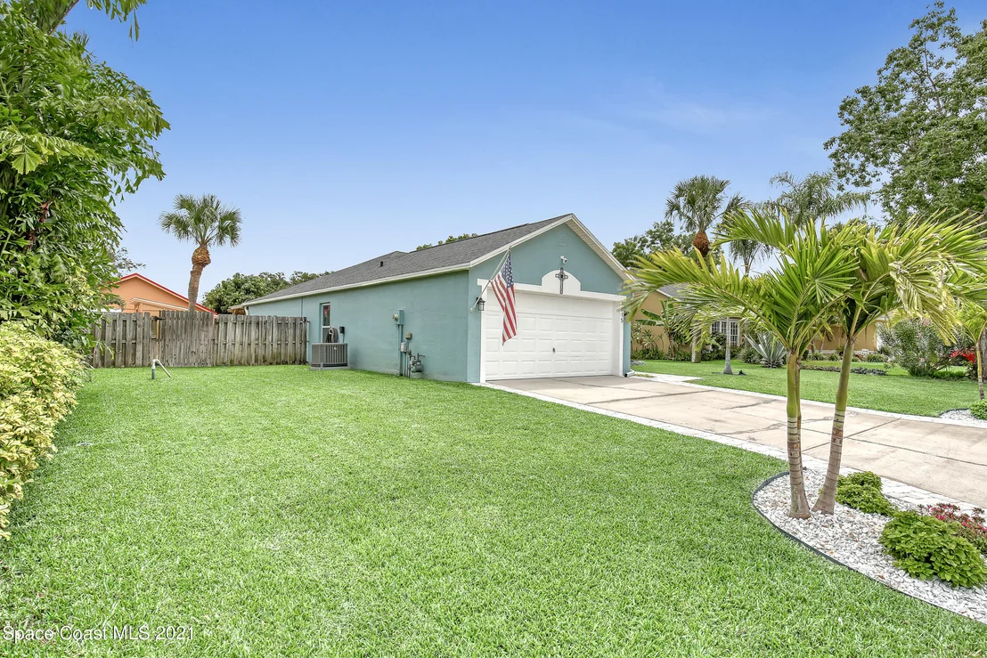 Photo of 4815 Hidden Creek Road
