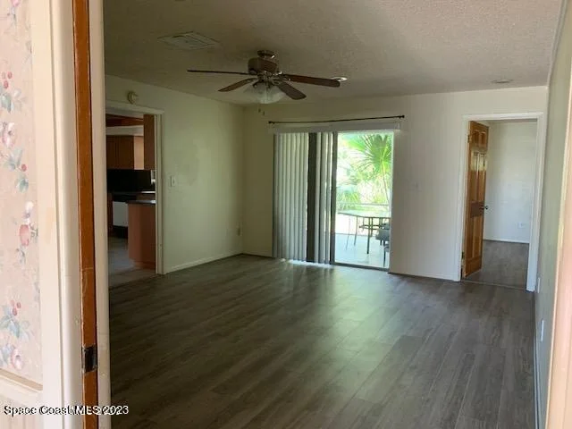 Photo of 1392 Gleneagles Way