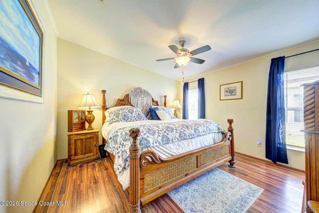 Photo of 385 Outer Drive