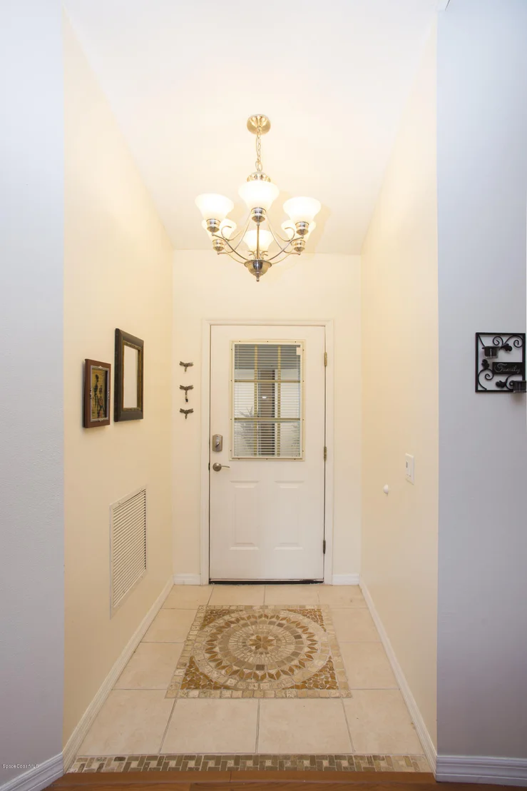 Photo of 1277 Goldenrod Circle NE