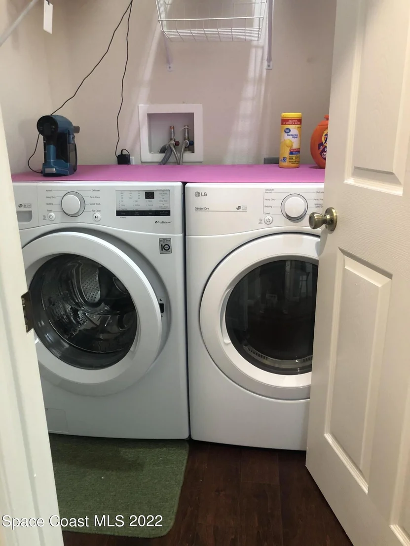 Photo of Unit 103 at 1075 Luminary Circle