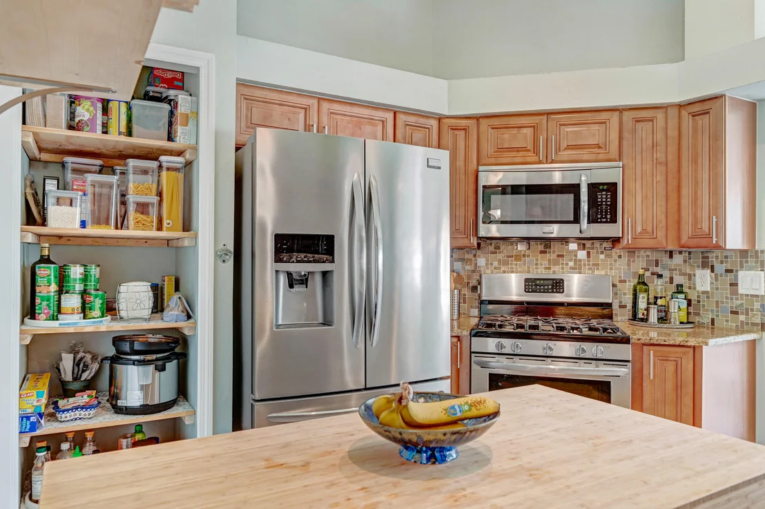 Photo of 4925 Buttonwood Drive