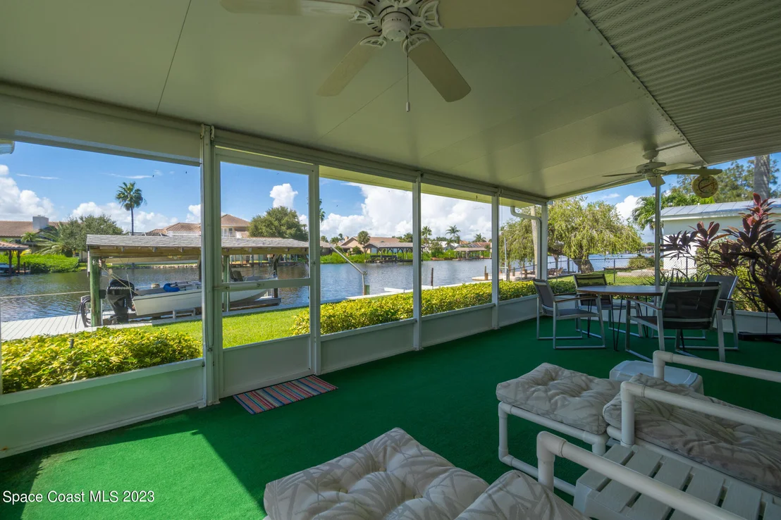 Photo of 209 River Road