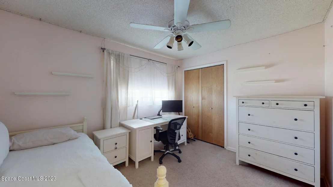 Photo of 383 Chester Drive