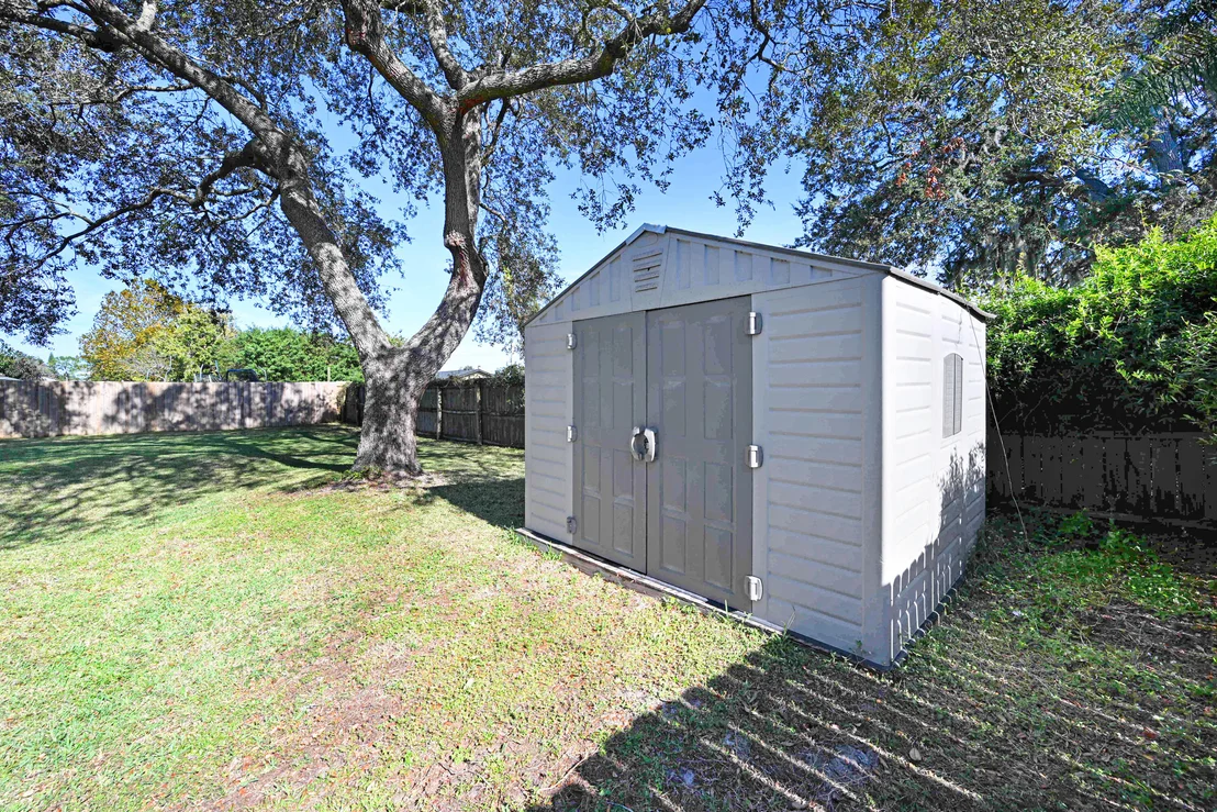 Photo of 5947 Cardiff Avenue
