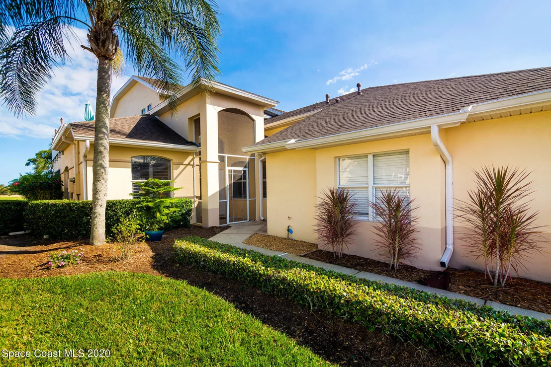 Photo of 1937 Golf Vista Boulevard