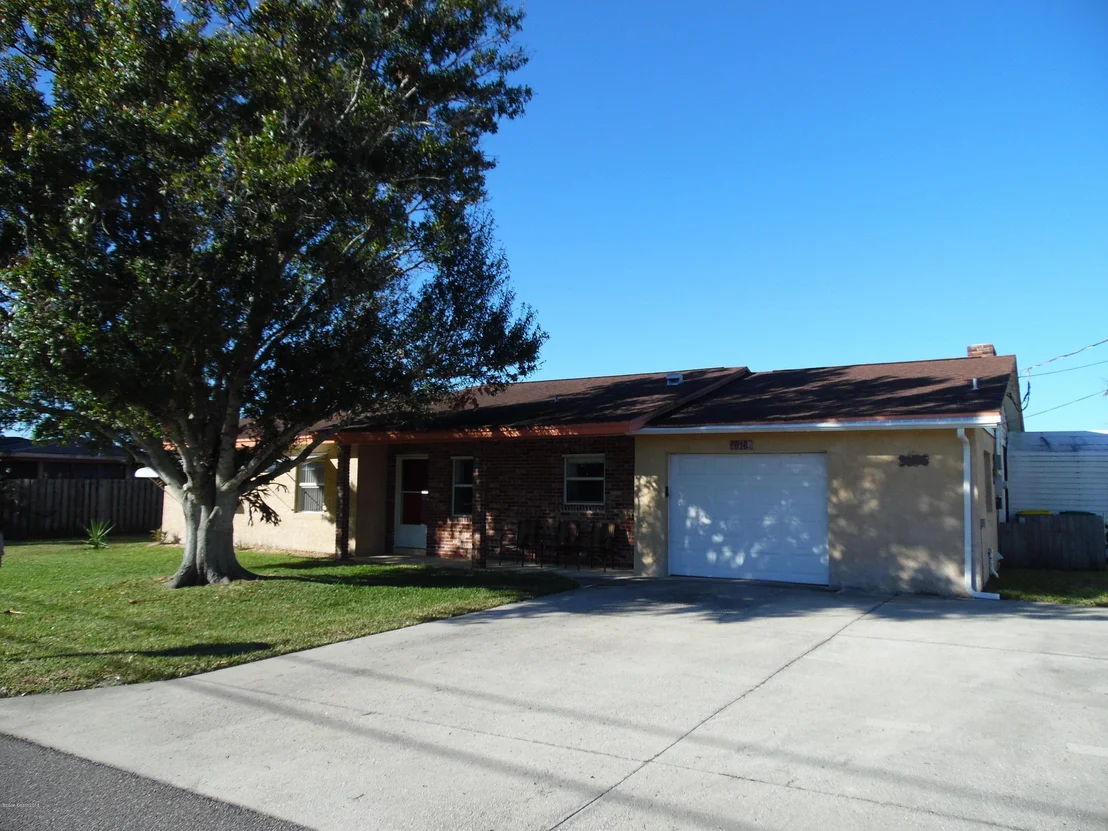 Photo of 818 Mallard Road