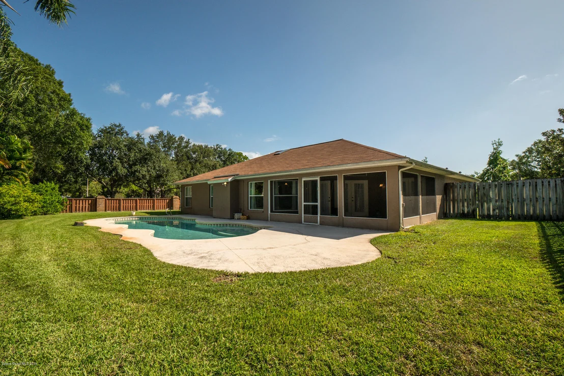 Photo of 800 Crossbow Drive