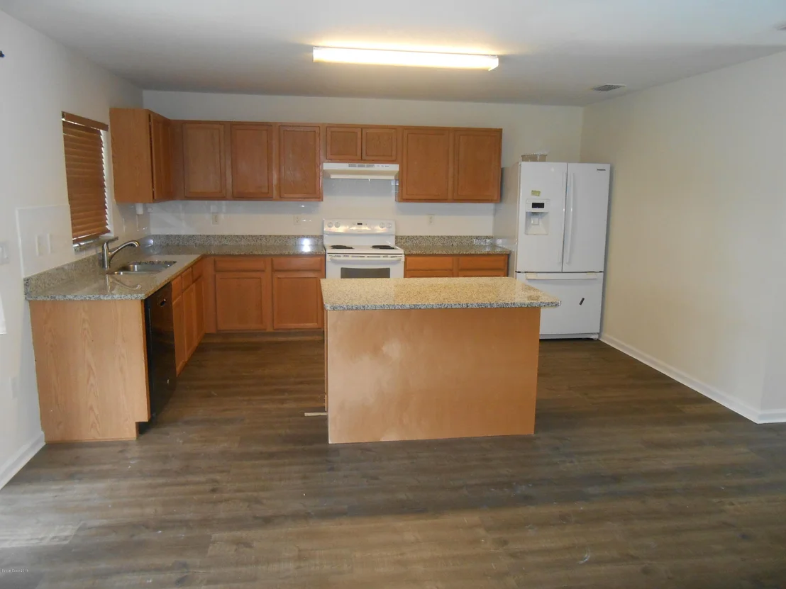 Photo of 515 Dryden Circle