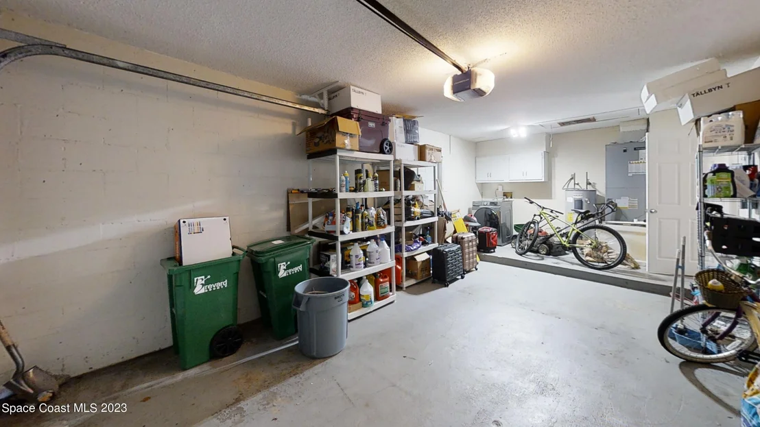 Photo of 295 Bayhead Drive