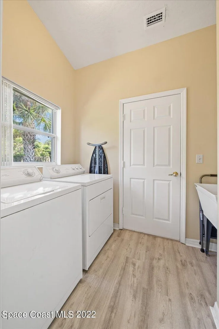 Photo of 7600 Candlewick Drive