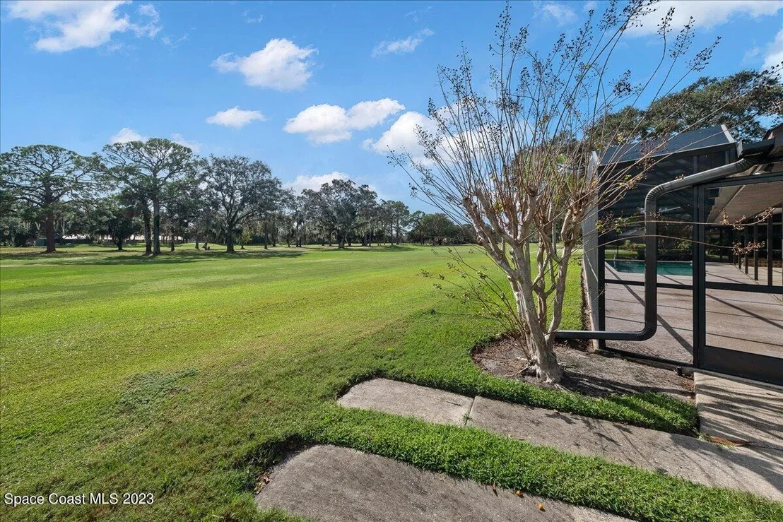 Photo of 1406 Gleneagles Way