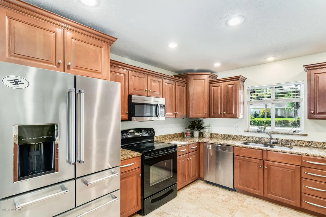 Photo of 984 Placid Drive