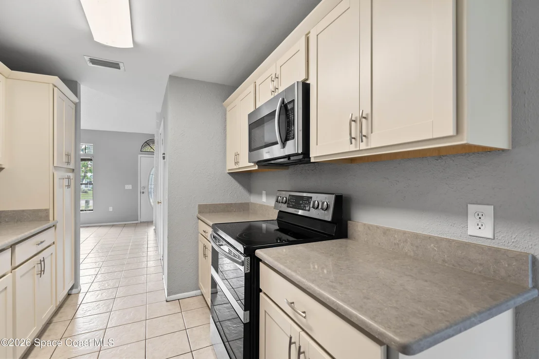 Photo of 1624 Clover Circle