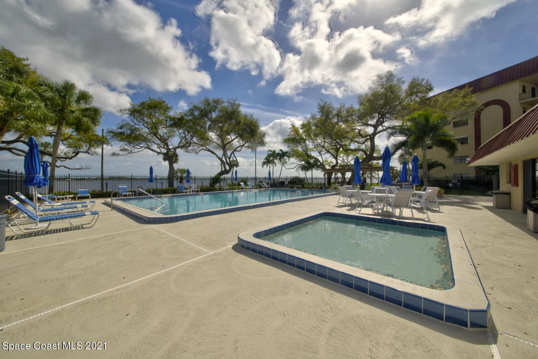 Photo of Unit B205 at 1049 Rockledge Drive
