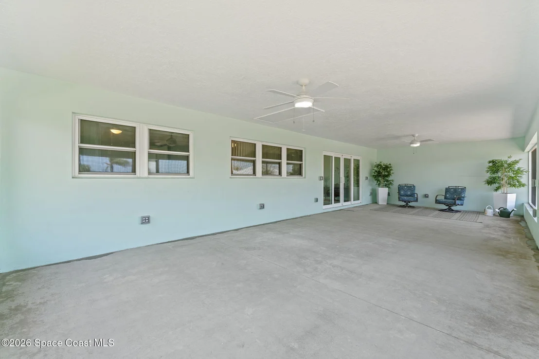 Photo of 465 Cardinal Drive