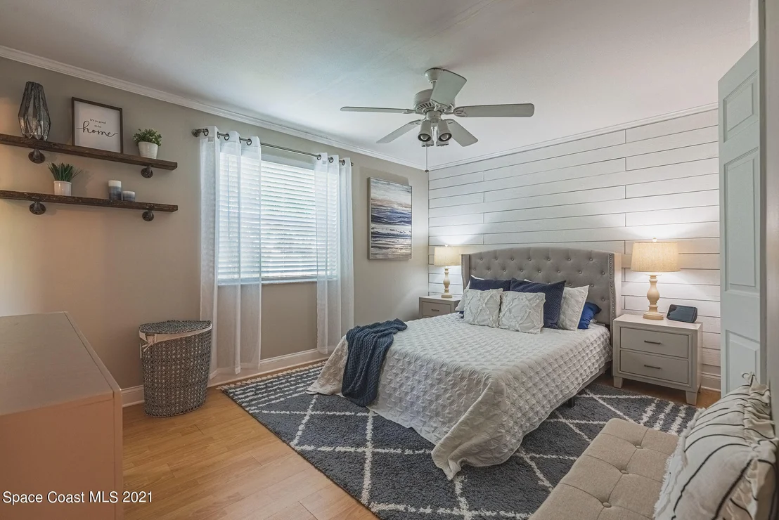 Photo of 818 Hanover Court