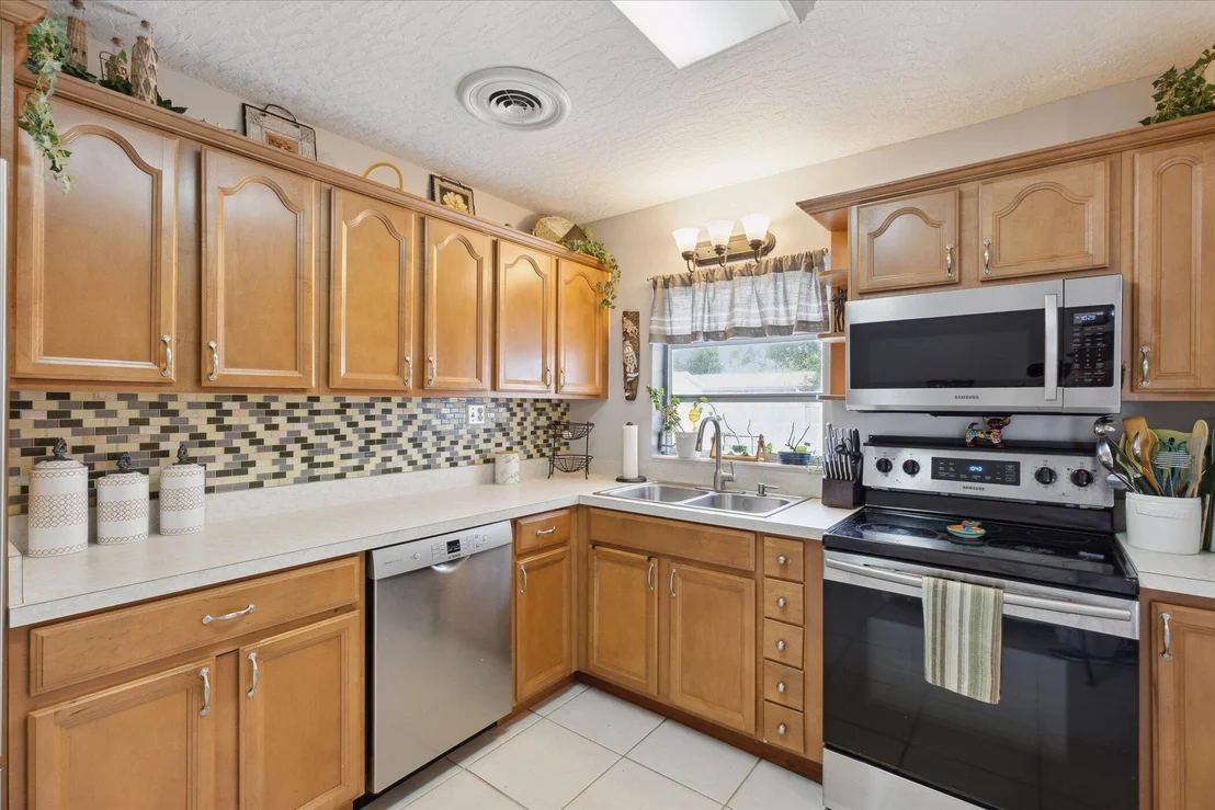 Photo of 1426 Hillcrest Drive