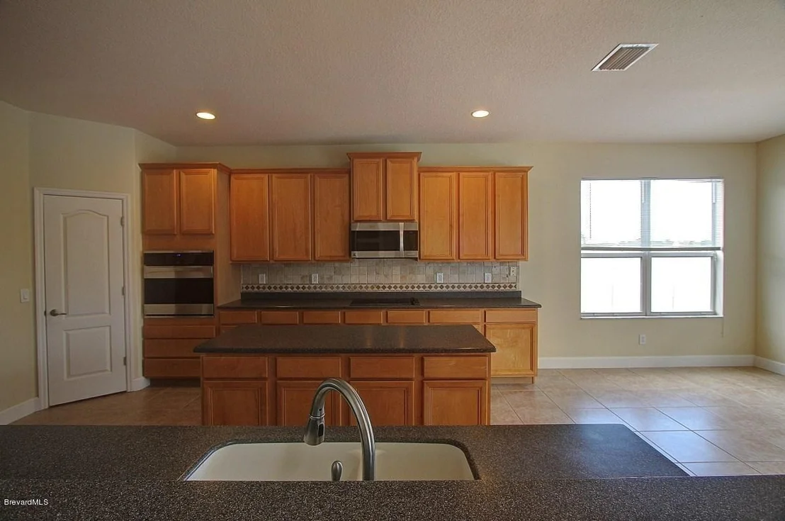 Photo of 3316 Peninsula Circle