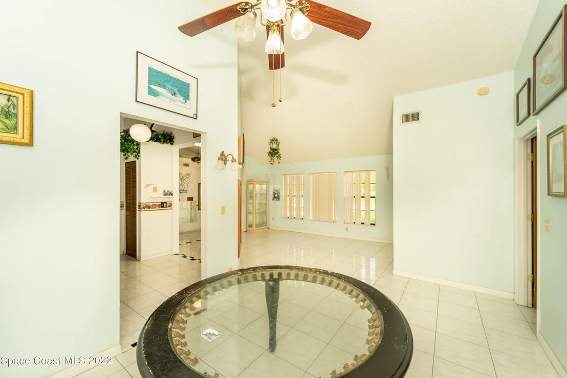 Photo of 5665 Graham Street