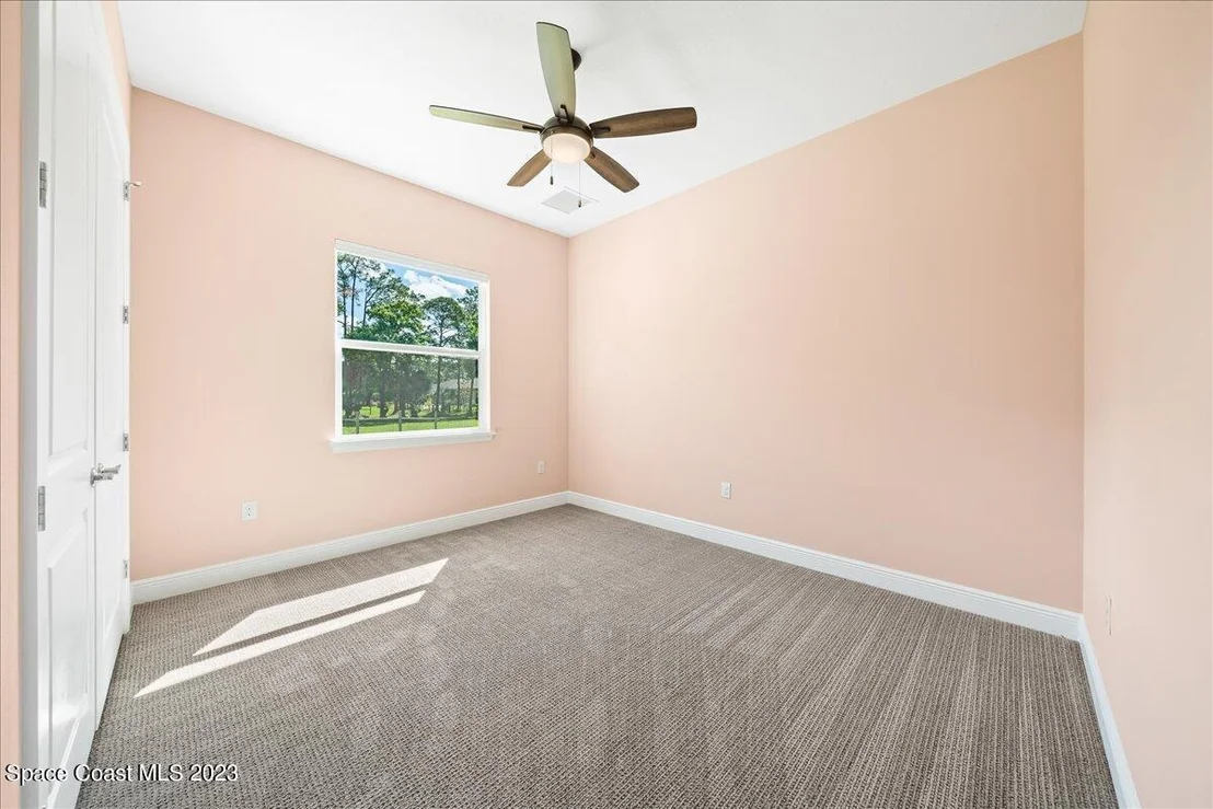 Photo of 2255 Seminole Boulevard
