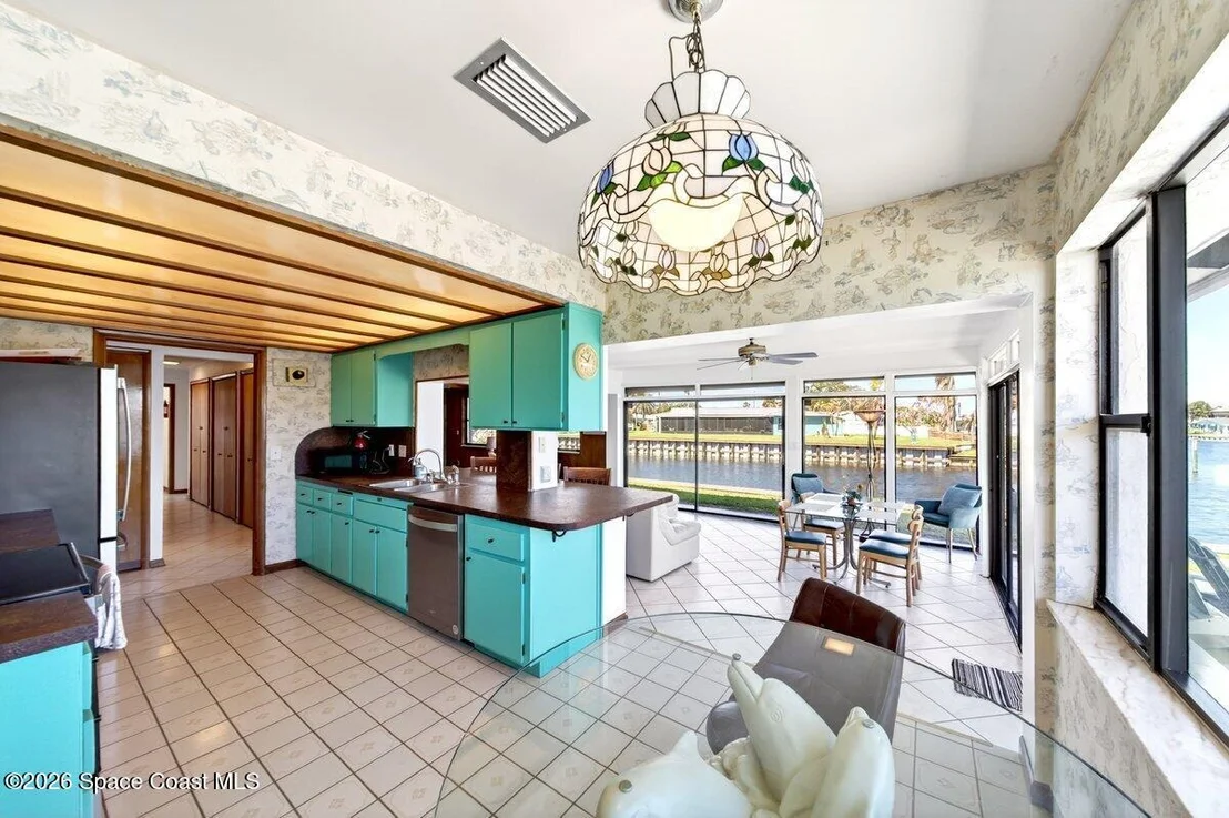 Photo of 200 Rose Drive