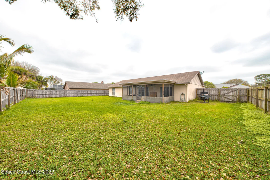 Photo of 2472 Nobility Avenue