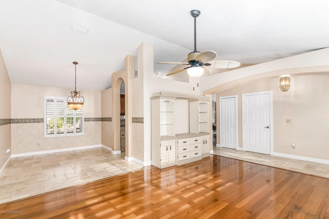 Photo of 3340 Lake View Circle