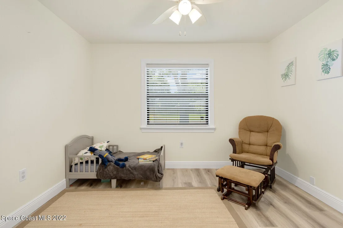Photo of 1878 Ontario Circle N