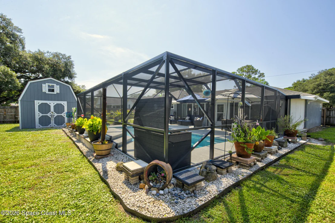 Photo of 6520 Adrian Street