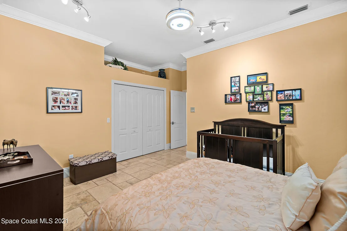 Photo of 442 Lanternback Island Drive