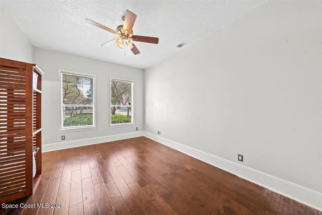 Photo of 680 Falcon Drive