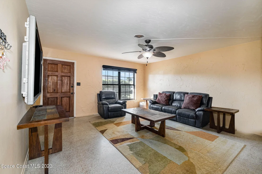 Photo of 2710 Locksley Road
