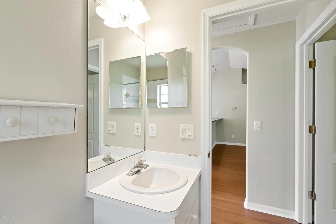 Photo of 1100 Pine Creek Circle NE