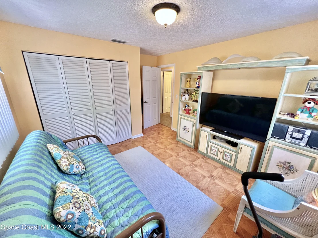 Photo of 16 Sloop Drive