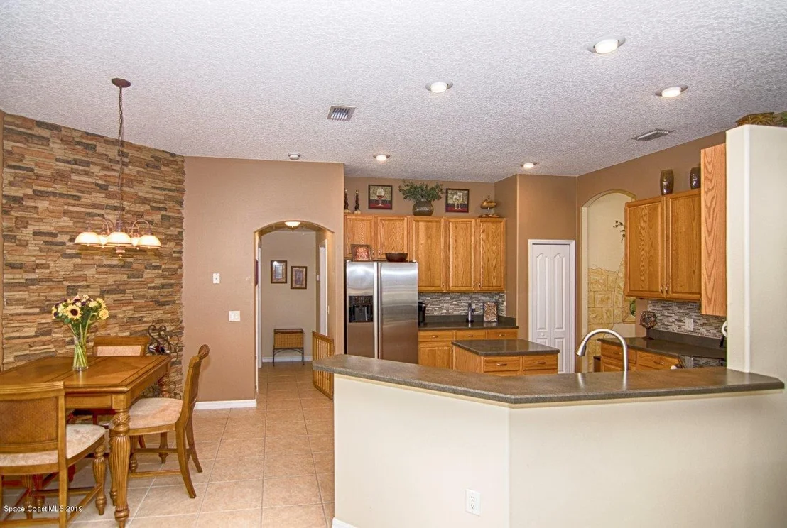 Photo of 5977 Newbury Circle